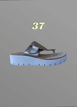 Шльопанці в'єтнамки clarks