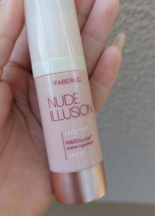 Зволожуючий крем-тинт nude illusion