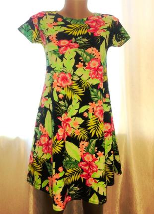Літнє плаття з квітковим принтом (великобританія)1 фото