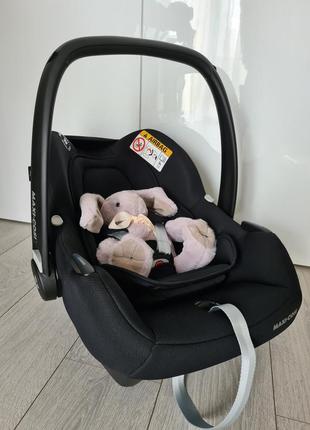 Автокресло maxi-cosi tinca essential black1 фото