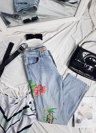 Неймовірні вишиті джинси 😻 невероятные джинсы с вышивкой