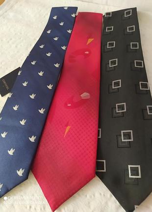 Галстук, краватка.