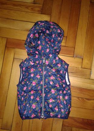 Жилет,безрукавка  (отличное качество)(девочка)(4-8 лет).