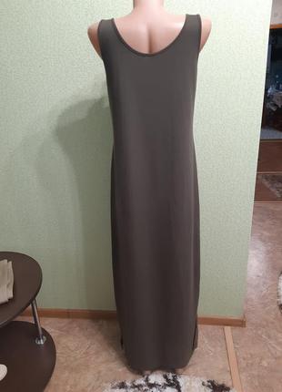 Длинное трикотажное платье- майка с разрезами цвета хаки7 фото