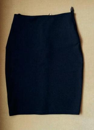 Чёрная стрейчевая юбка-карандаш1 фото