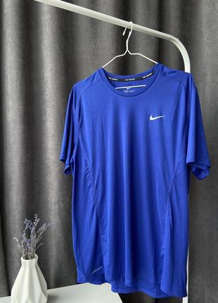 Чоловіча спортивна футболка найк драй фіт nike спорт