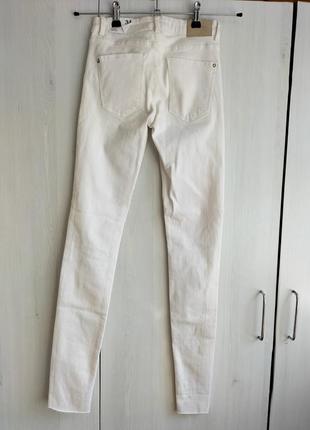 Новые белоснежные джинсы скинни zara, размер 344 фото