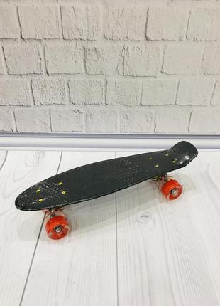 *скейт (пенни борд) penny board со светящимися колесами колеса черный арт. 0990/76761 топ