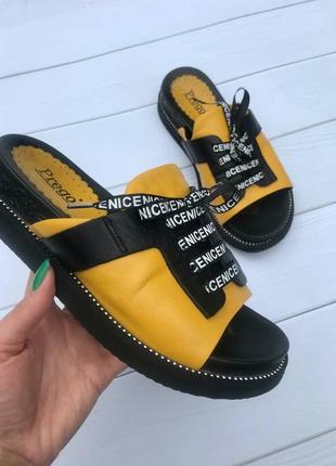 Кожаные стильные шлёпки на танкетке,желто-горячие с чёрным,39р