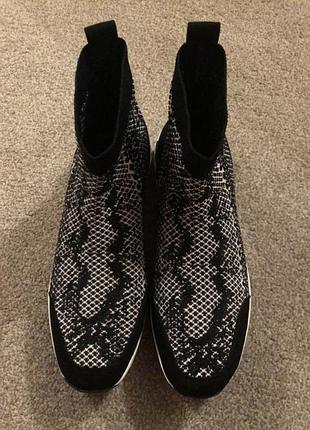 Кросівки, черевики демі р 38 carvela шкіра текстиль вишивка