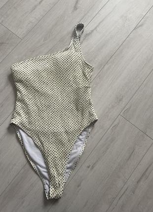 Сдельный купальник на одно плече