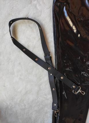 Черная кожаная сменная длинная ручка к сумке с сумки с карабинами заклепками...3 фото
