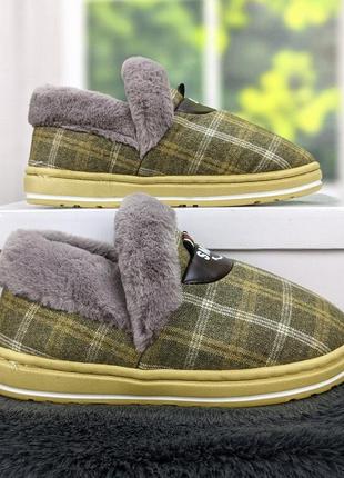 Тапочки жіночі теплі чуні на хутрі з задником у клітинку