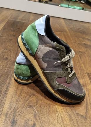 Кроссовки valentino