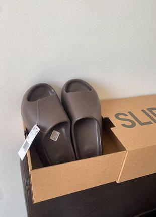 Чоловічі шльопанці adidas yeezy slide earth brown 1 / мужские шлепанцы адидас изи коричневые
