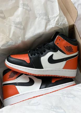 Кросівки nike air jordan retro high orange