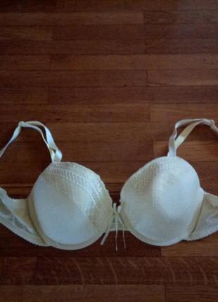 Класний бюстик пушап колір шампань lingerie 38c