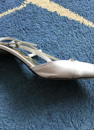 Cerruti туфли{ босоножки, сабо}