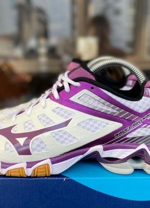 Кросівки mizuno wave lightning rx 3