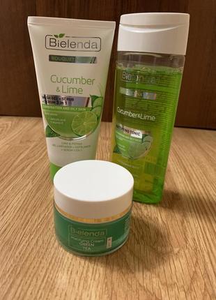 Скраб, тонік, крем для жирного типу шкіри