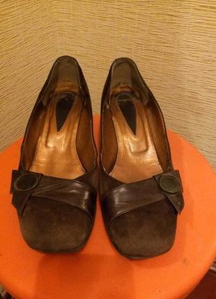 Туфли замшевые коричневые1 фото