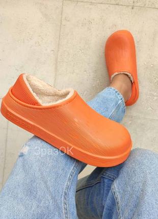 Оранжевые теплые кроксы автоледи на меху пена тапки тапочки слипоны мокасины кроссовки