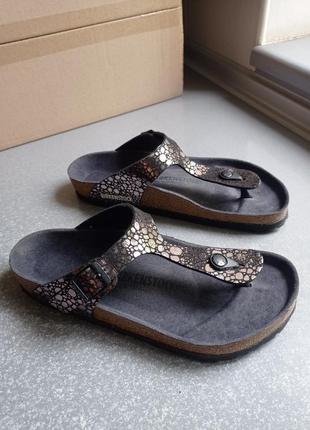 Босоніжки, шльопанці сандалі birkenstock