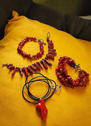 Шкіряний браслет - чокер з червоним коралом, українські прикраси10 фото