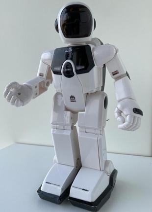 Вінтажний білий робот-гуманоїд silverlit maxibot max 1 gx386 программирований
