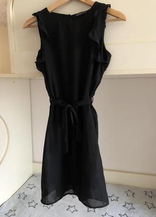 Короткое чёрное платье 🥰1 фото