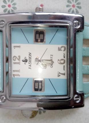 Годинник унісекс,кварцові 2