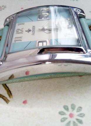 Годинник унісекс,кварцові 3