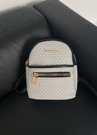 Рюкзак michael kors backpack white1 фото