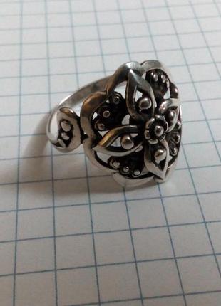 Серебряное кольцо "четырехлистник"4 фото