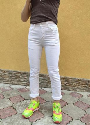 Білі джинси levi's оригінал!!!