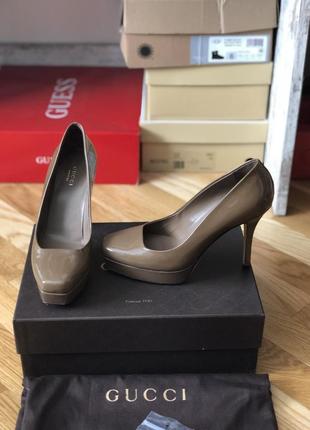 Туфлі gucci taupe vitello vernice w/box pumps2 фото