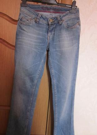 Фірмові джинси tommy hilfiger розмір 25-26, нов
