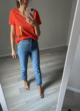 Нова футболка морковна