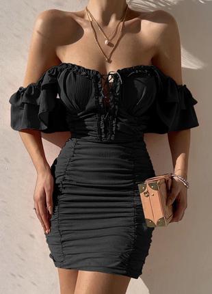 Безумно красивое чёрное мини платье