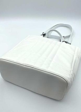 Женская белая сумка стеганая3 фото
