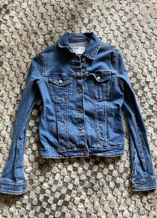Джинсова куртка