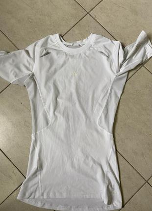 Футболка adidas