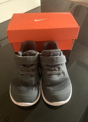 Кросівки nike (23,5eur/6,5uk/15см)1 фото