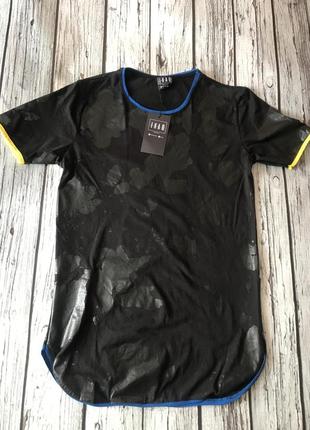 Футболка чоловіча "paris ikao ".