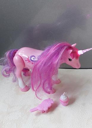 Інтерактивний танцюючий єдиноріг little live pets,moose