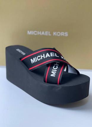 Шльопанці michael kors