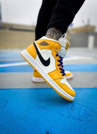 Кросівки чоловічі nike air Pine jordan 1 mid se lakers/кроссовки мужские найк аир джордан 1