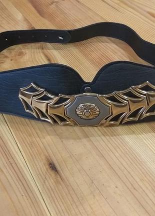 Гарний пояс з екошкіри