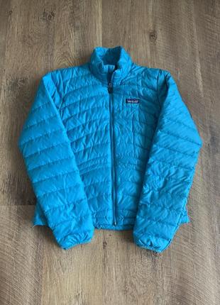 Жіночий пуховик