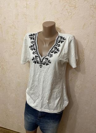 Ніжна футболка